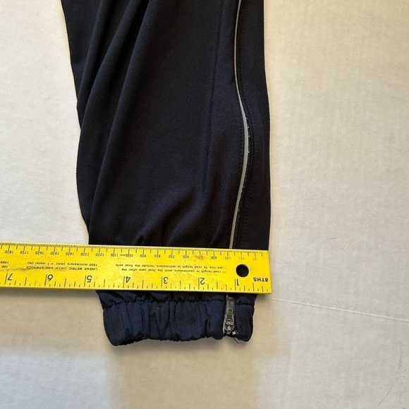 Nike women’s DriFit shield running jogger pants w/zip pockets & ankles Sz-XS X4 - Picture 8 of 12